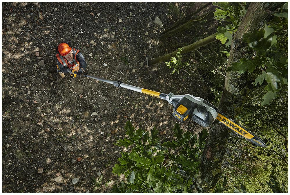 DCMPS567NXJ Dewalt 20cm 18V XR LiIon Cordless Brushless Pole Saw