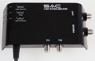 AE5042 - 2-Way Indoor UHF/DAB IR Pass LTE Amplifier