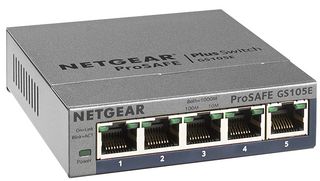 GS105E-200UKS - ProSafe Plus 5 Port Gigabit Ethernet Switch