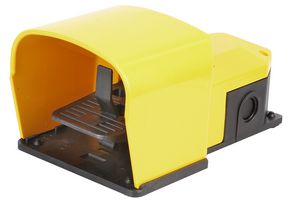 SFSYE0111 - Shrouded Single Foot Switch, 6A, 250V AC,