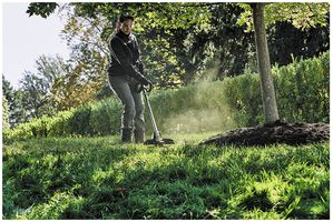 DCMAS5713X1-GB - 38cm 54V XR FlexVolt 9Ah Brushless Splitboom Grass Trimmer Kit