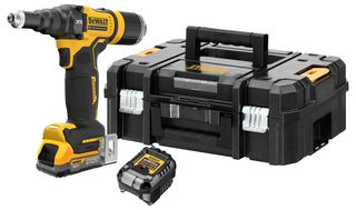 DCF403E1T-GB - 18V XR 1x 1.7Ah Powerstack Battery Li-Ion Cordless Brushless 3/16" (4.8mm) Rivet Gun Kit