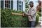 DCMHT573X1-GB - 65cm 31mm Gap 54V XR FlexVolt 9Ah Li-Ion Cordless Hedge Trimmer Kit