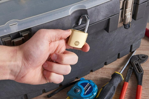 Padlocks & Chains